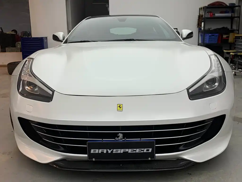 GTC4 Lusso 6.3 L V12