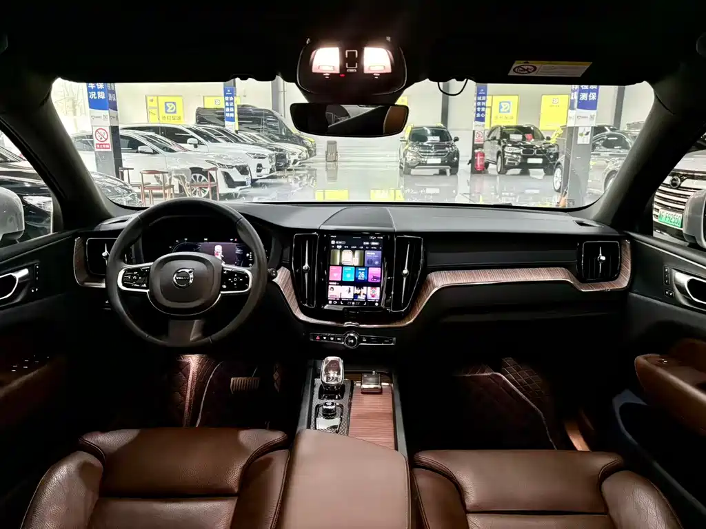 Volvo XC60 B5 4 WD Smart Vision Luxury