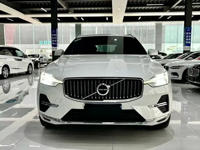 Volvo XC60 B5 4 WD Smart Vision Luxury