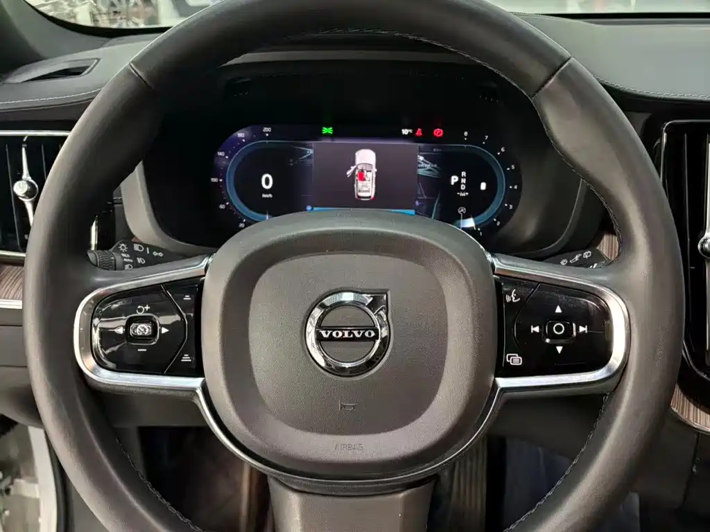 Volvo XC60 B5 4 WD Smart Vision Luxury