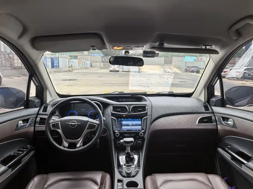 Family F7 1.5 T 7-seat Auto Comfort