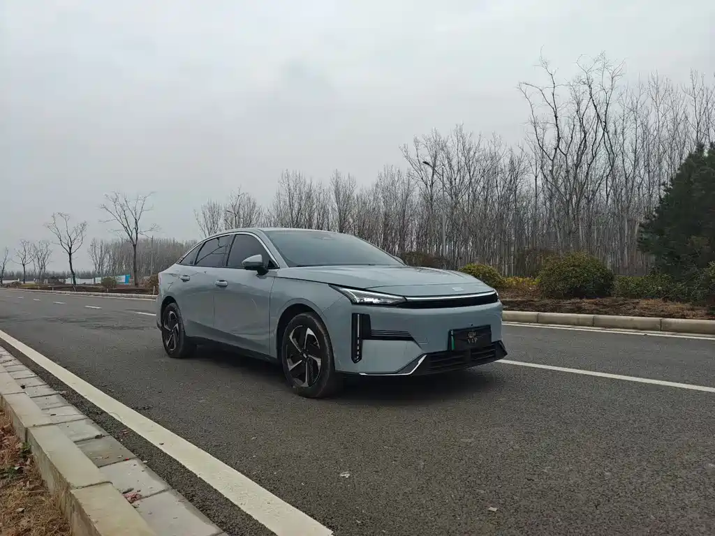 Galaxy L6 EM-i 140 km Voyage