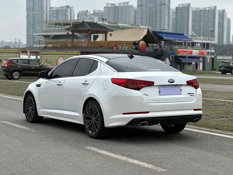 Kia K5 2.0 L Auto DLX