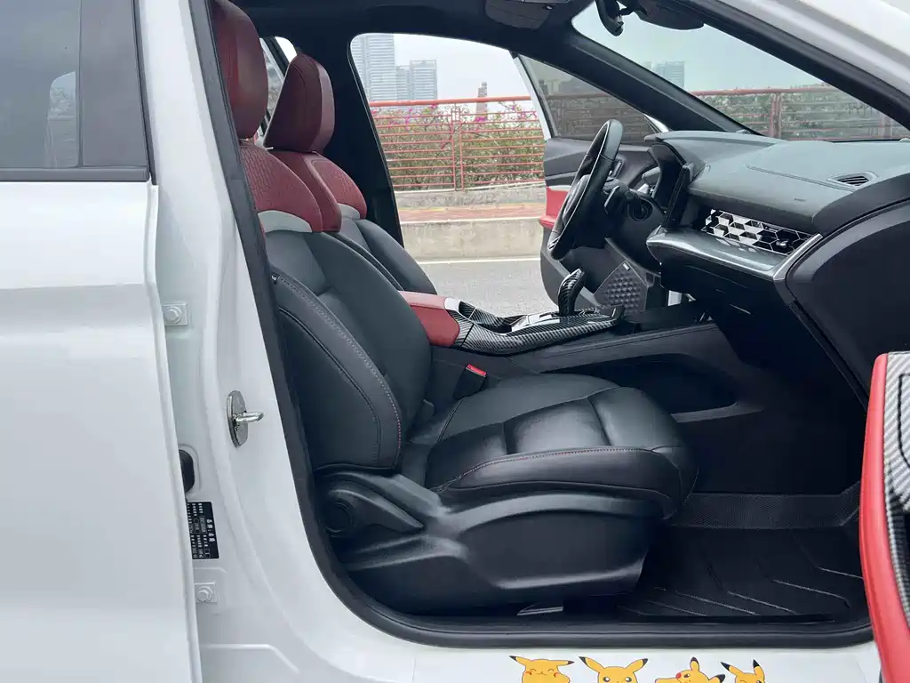 MG5 Facelift 300 TGI DCT Youth Luxury Flagship