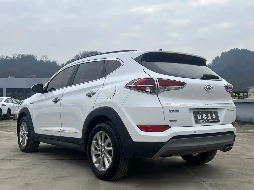 Tucson 1.6 T DCT 2 WD Intelligent