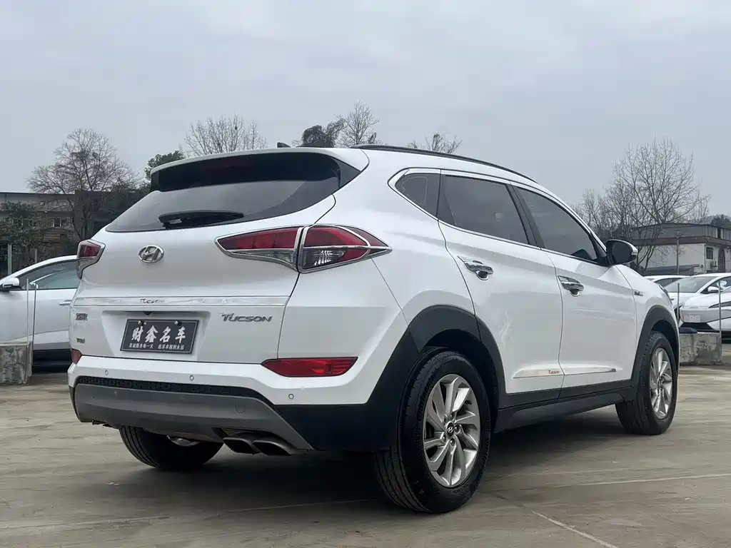 Tucson 1.6 T DCT 2 WD Intelligent