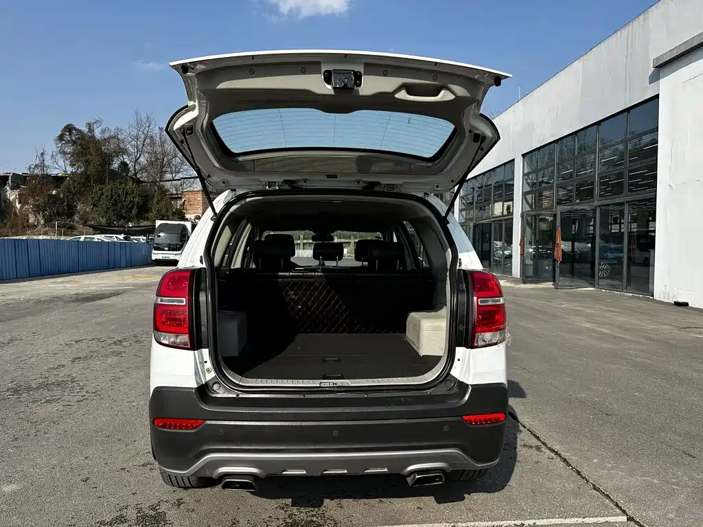 Captiva 2.4 L 2 WD City 5-seat
