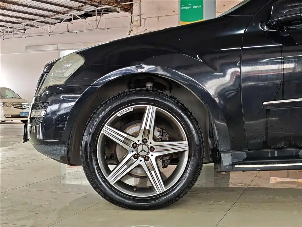 Mercedes-Benz M-Class ML 350 4 MATIC Luxury