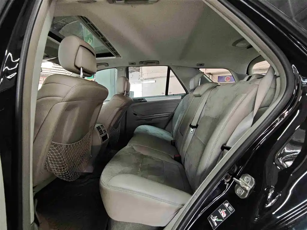 Mercedes-Benz M-Class ML 350 4 MATIC Luxury