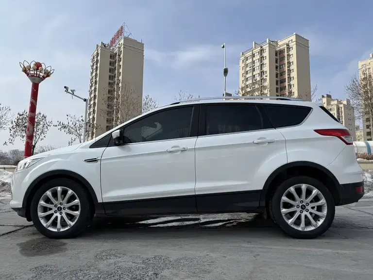 Ford Kuga 1.5 L GTDi 2 WD Style