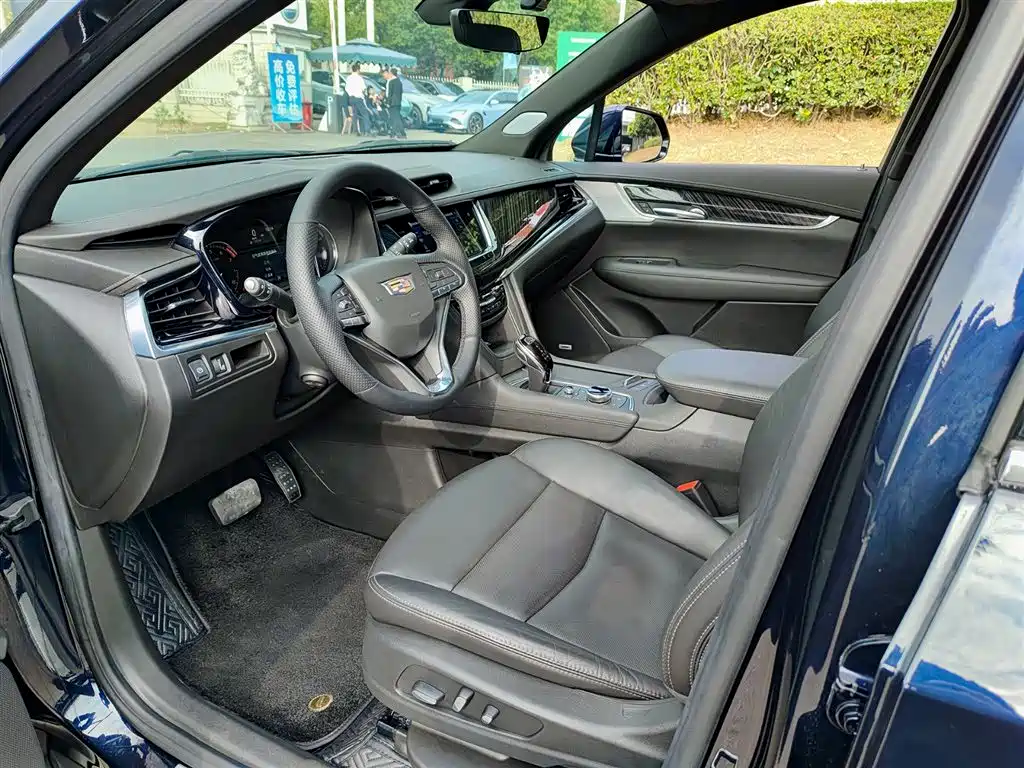 Cadillac XT6 2.0 T 6-seat 4 WD Luxury