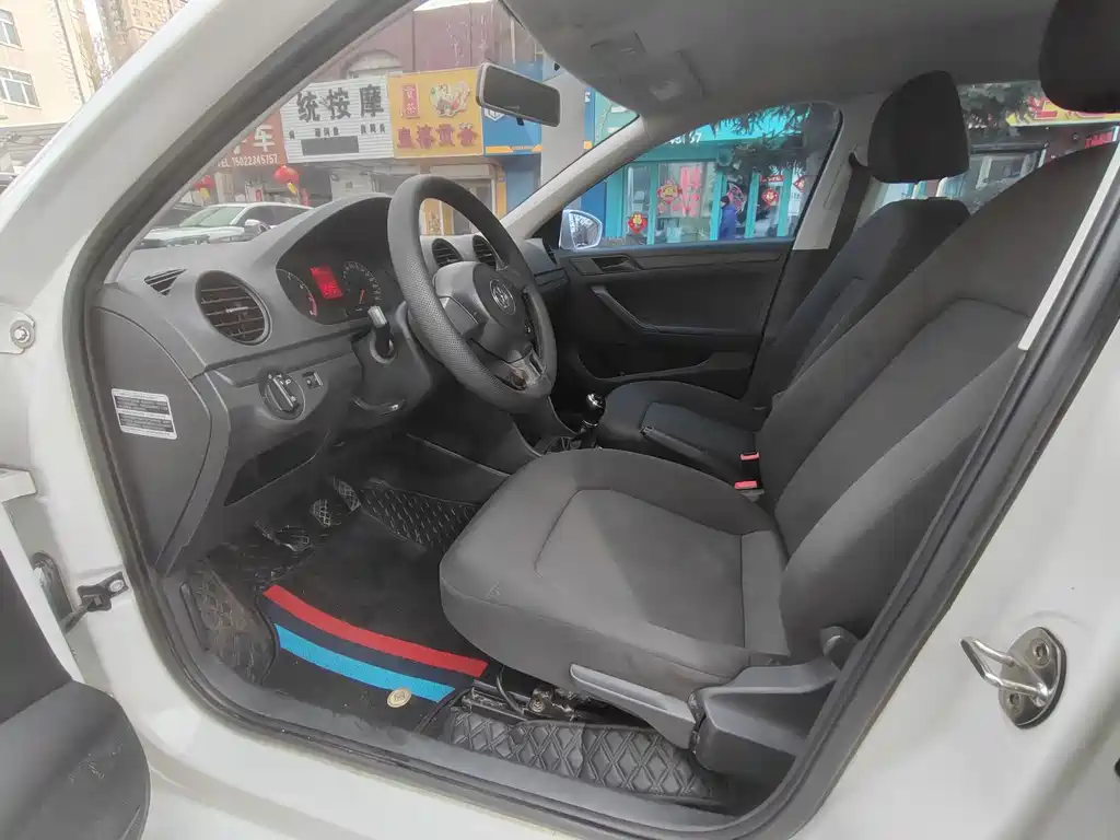 Jetta 1.6 L Manual Comfort