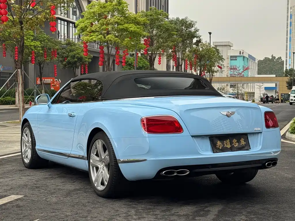 Continental GT 4.0 T GTC V8