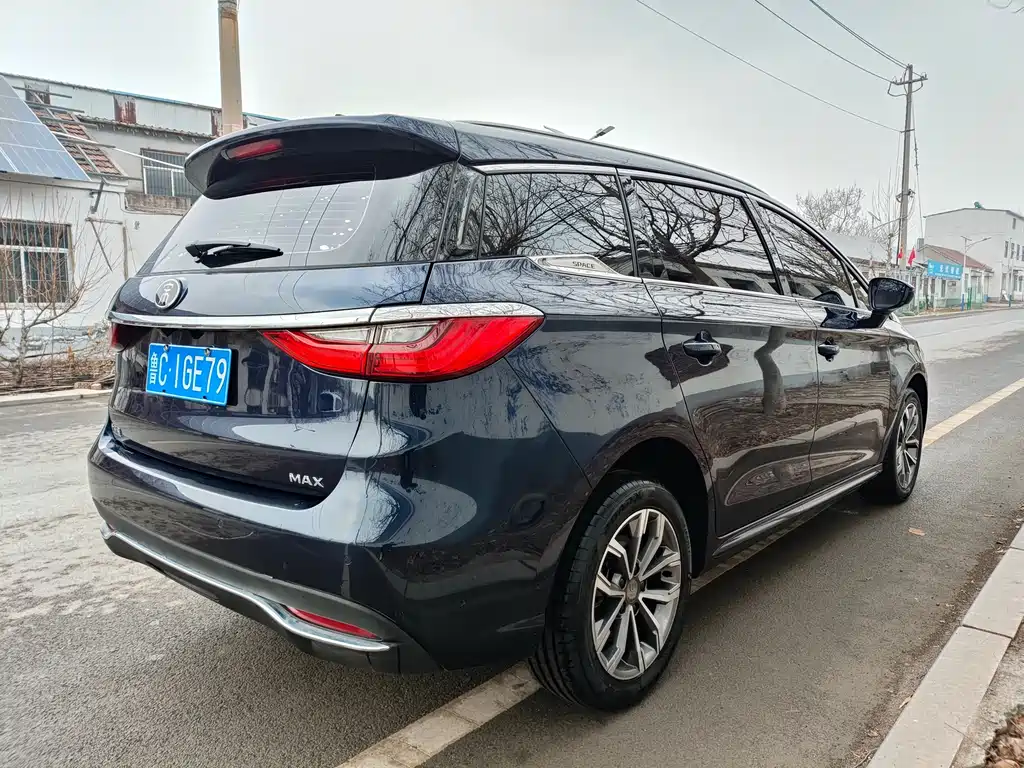 Song MAX 1.5 T Auto Connected Wise Comfort Sunroof 6-seat CN-VI