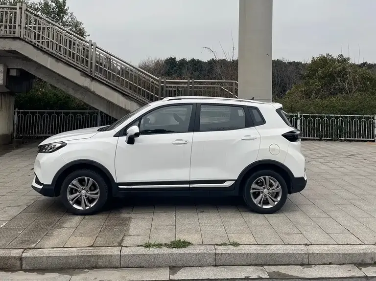 Changan CS15 1.5 L Auto Progressive CN-V