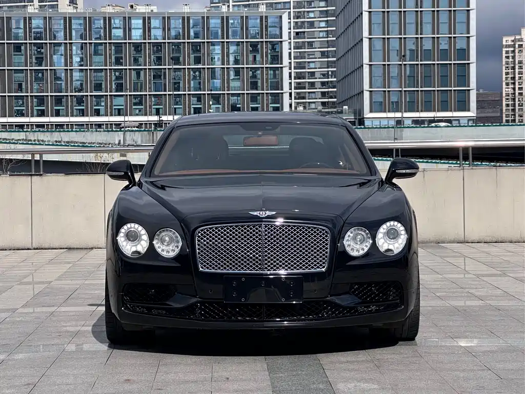 Flying Spur 4.0 T V8 Standard