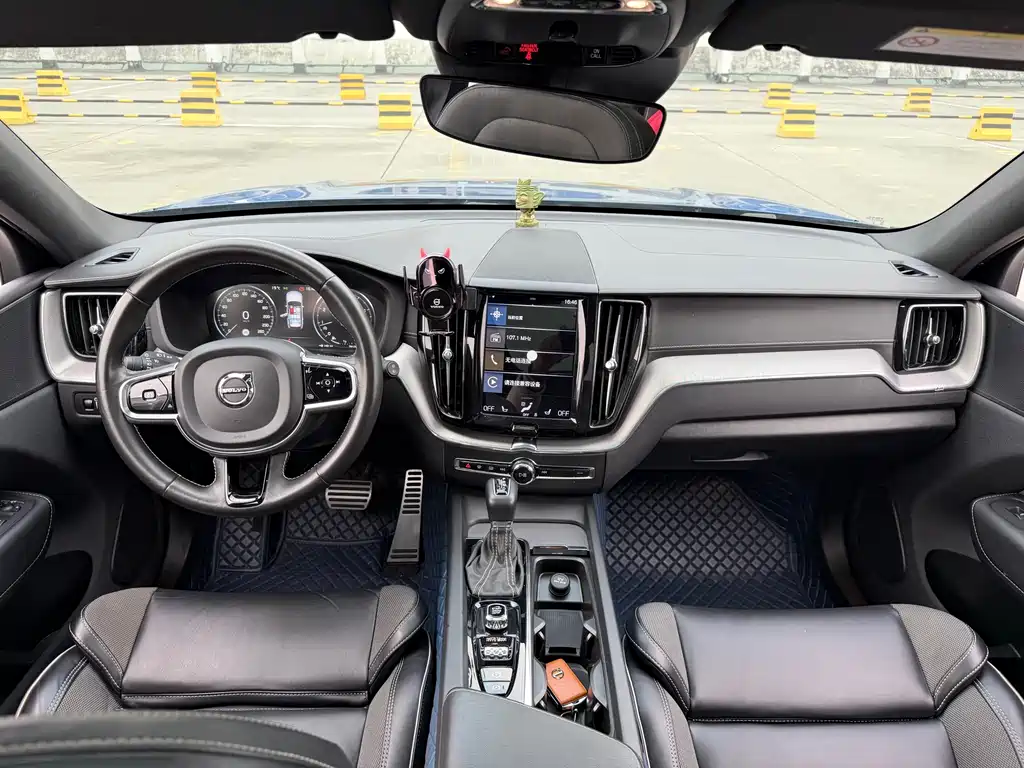 Volvo XC60 T5 4 WD Smart Vision Sport