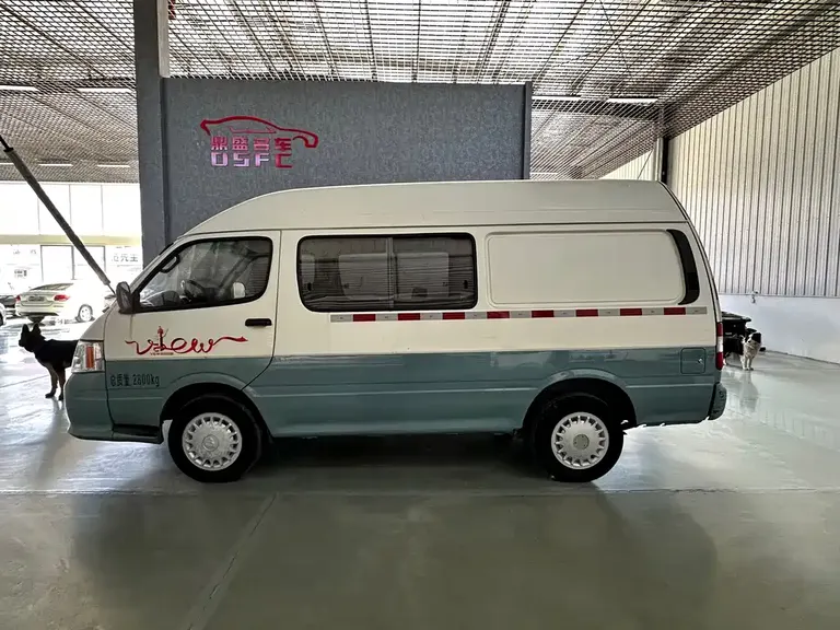 Foton Fengjing G7 2.0 L Commercial LWB High Roof 486 EQV4