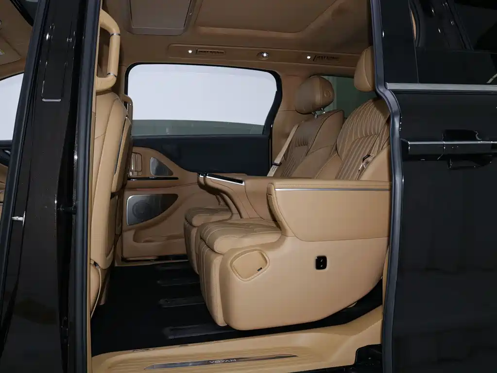 Voyah Dreamer PHEV 4 WD Flagship Kunpeng
