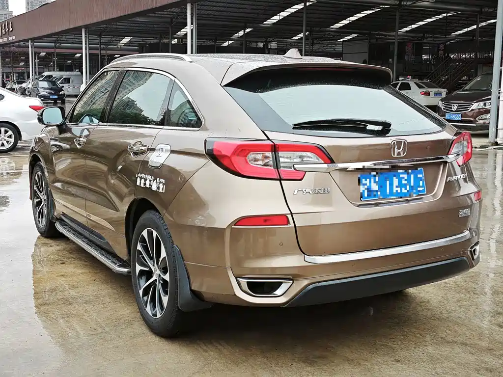 Avancier 240 TURBO 2 WD Premium