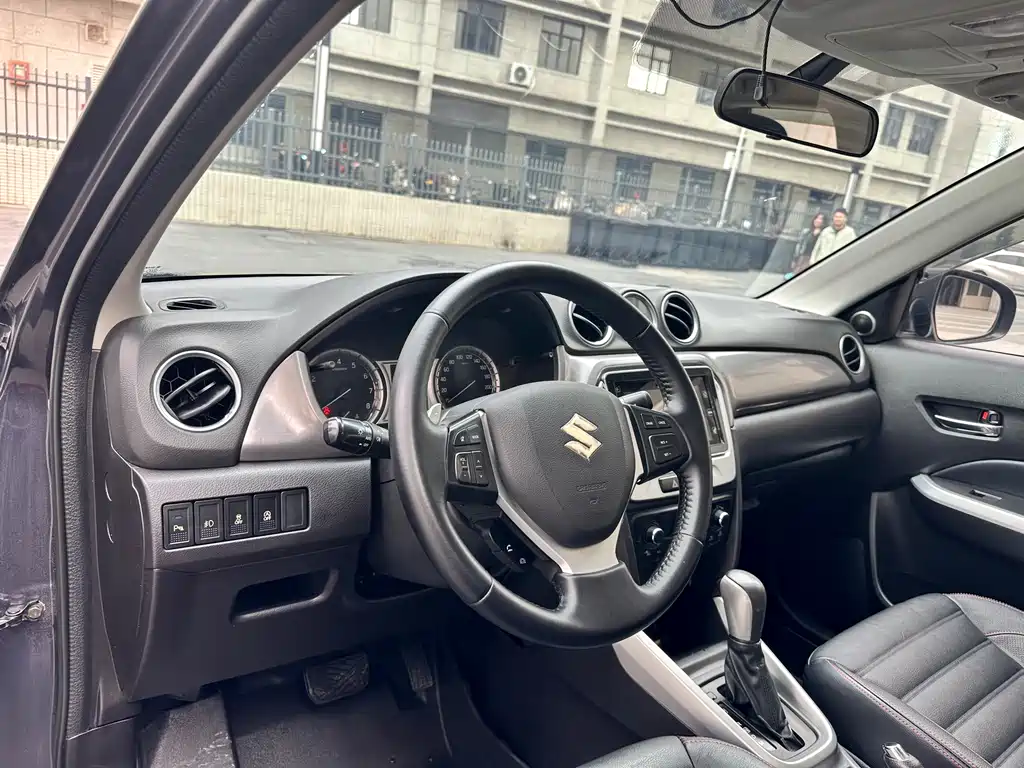 Vitara 1.4 T Auto 2 WD Luxury