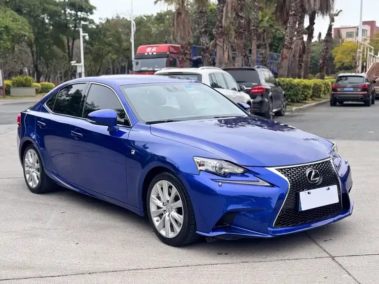 Lexus IS 200 t F SPORT