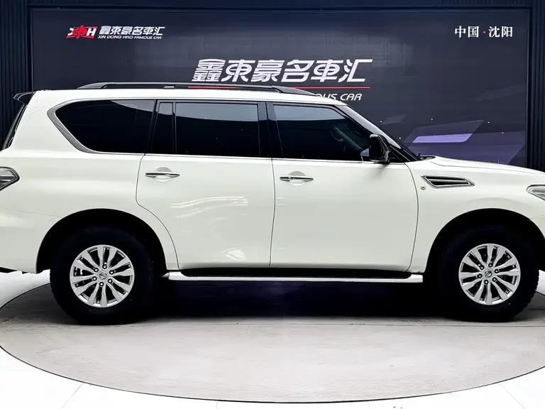 Nissan Patrol 4.0 L Platinum