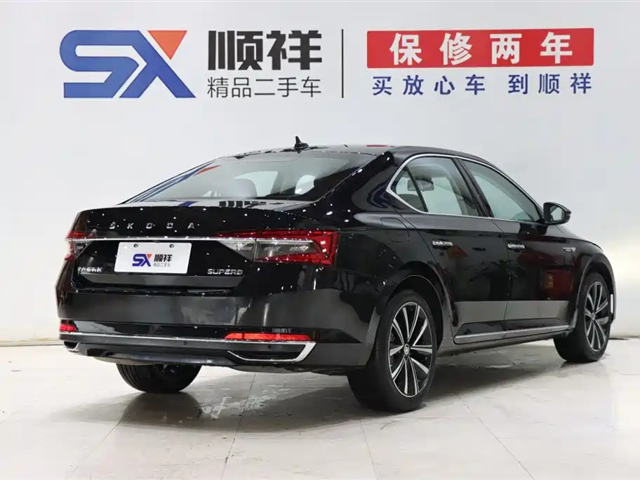 Superb TSI280 DSG Premium