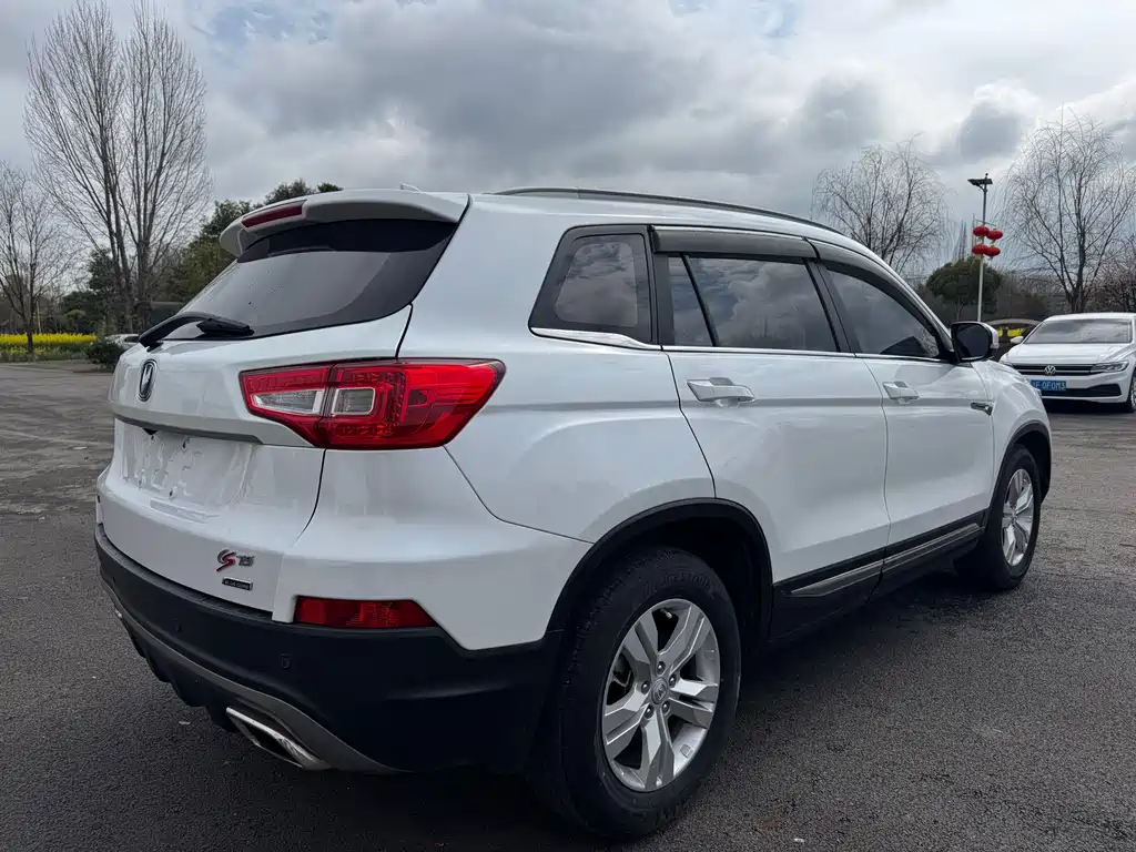 Changan CS75 1.8 T Auto Elite CN-V