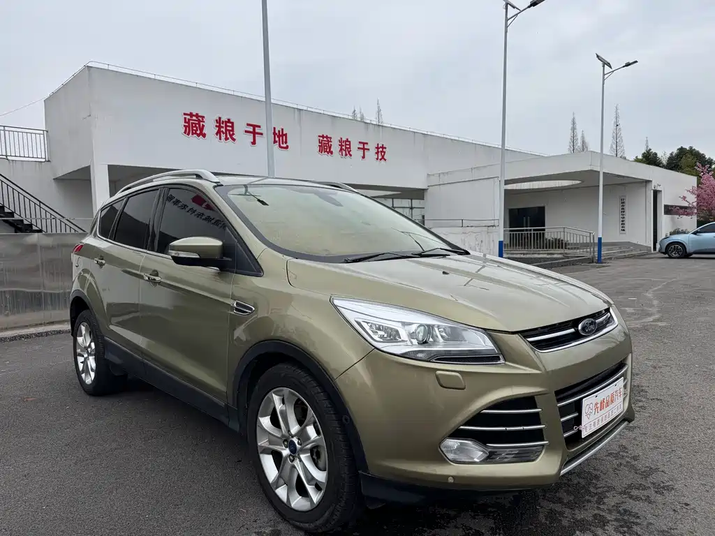 Kuga 2.0 L GTDi 4 WD Sport
