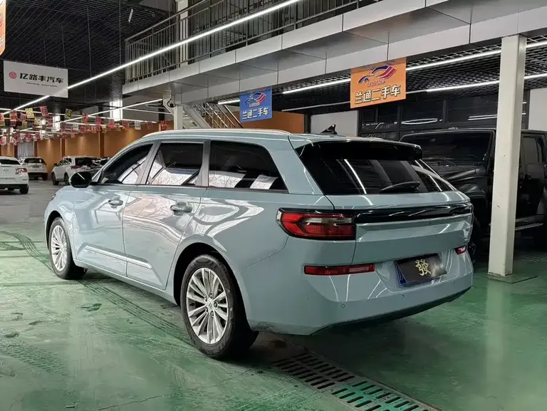 Baojun Valli 1.5 T Yili Ranch CVT Luxury