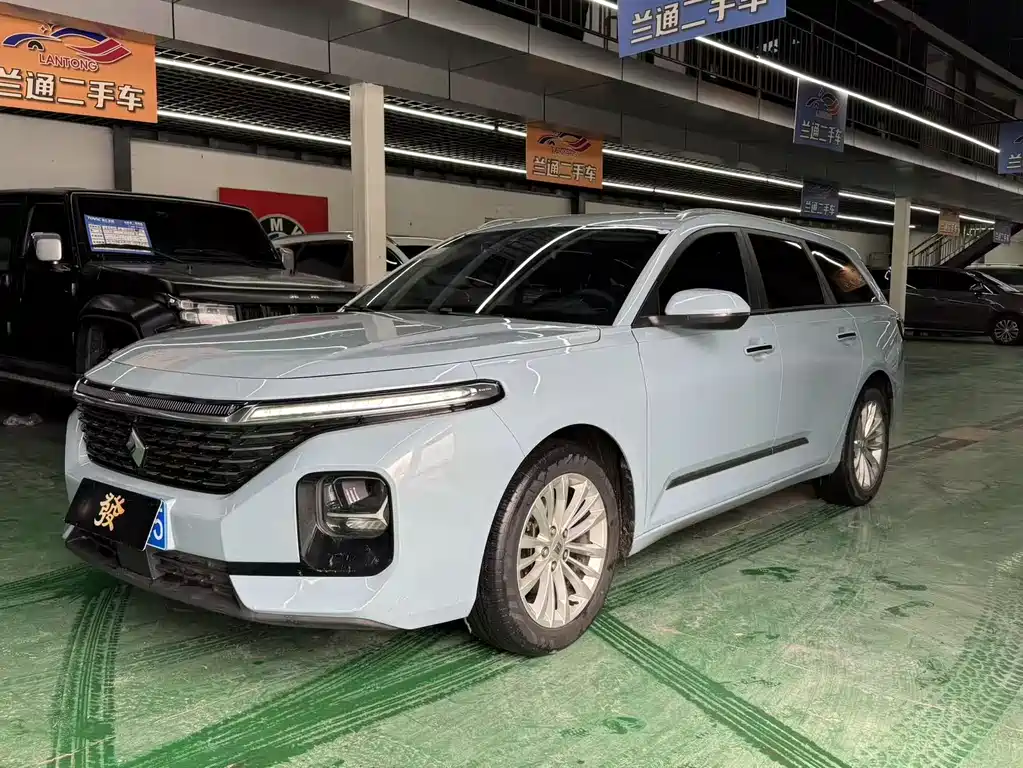 Baojun Valli 1.5 T Yili Ranch CVT Luxury
