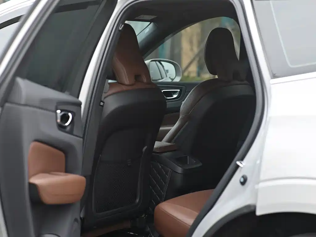 Volvo XC60 B5 4 WD Smart Ease Luxury