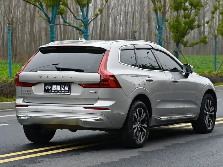Volvo XC60 B5 4 WD Smart Ease Luxury