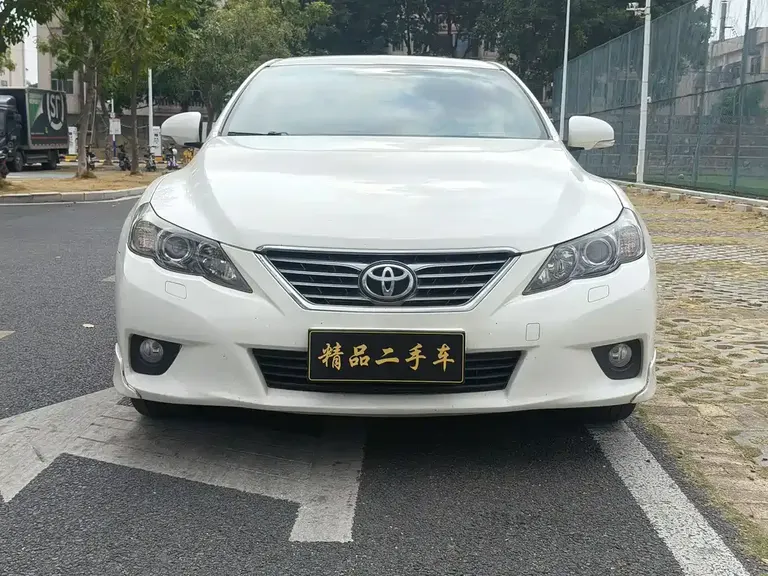 Toyota Mark X 2.5 V Demeanor Elite Dazzle Pack