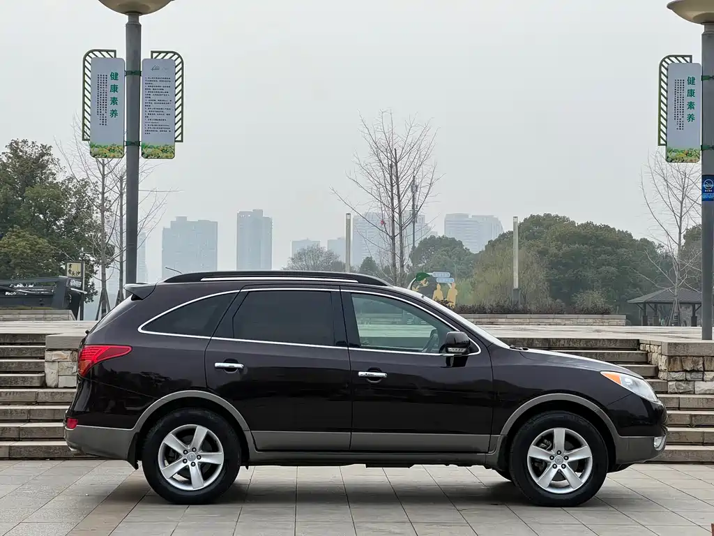Veracruz 维拉克斯 2012款 3.8 L 豪华版