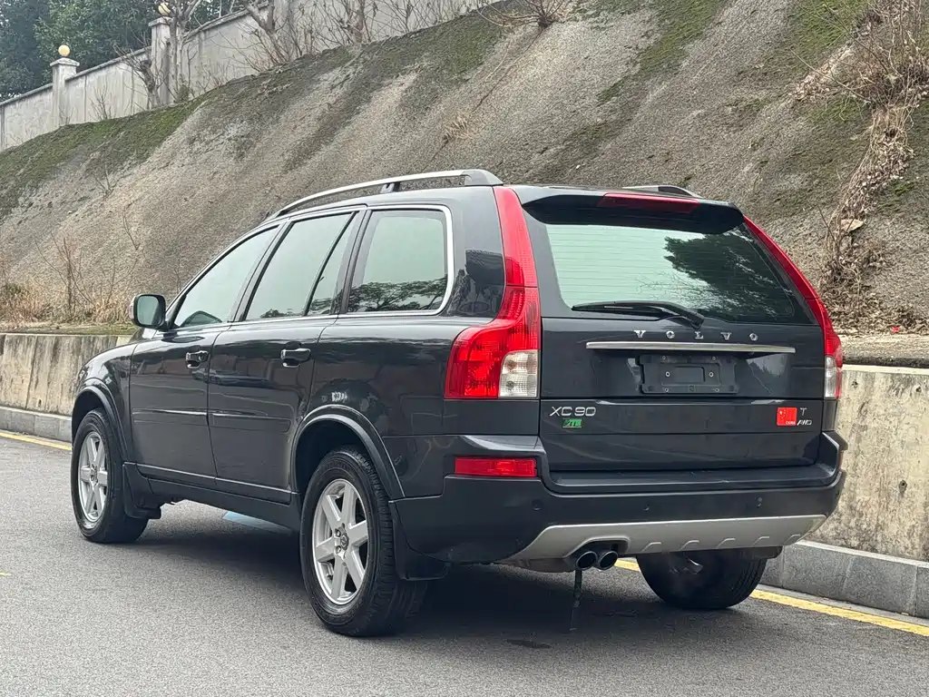 Volvo XC90 沃尔沃XC90 2011款 2.5 T AWD