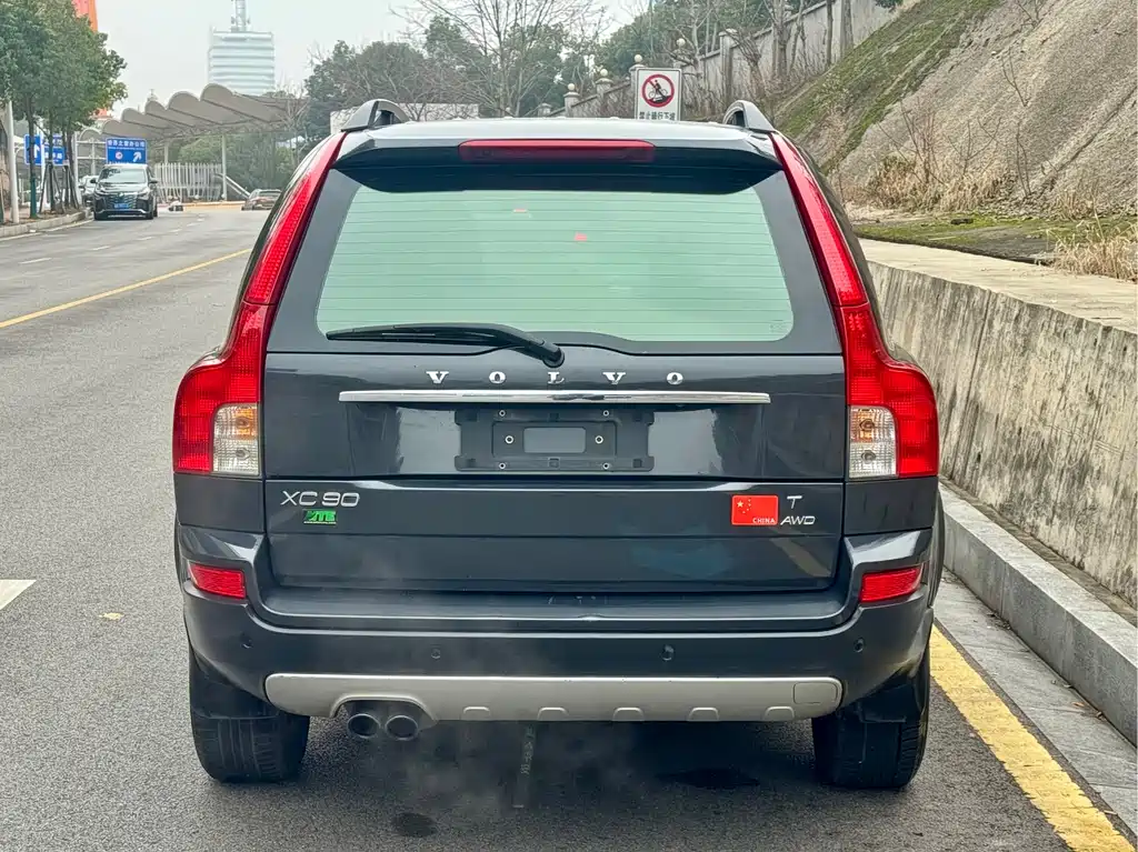 Volvo XC90 沃尔沃XC90 2011款 2.5 T AWD