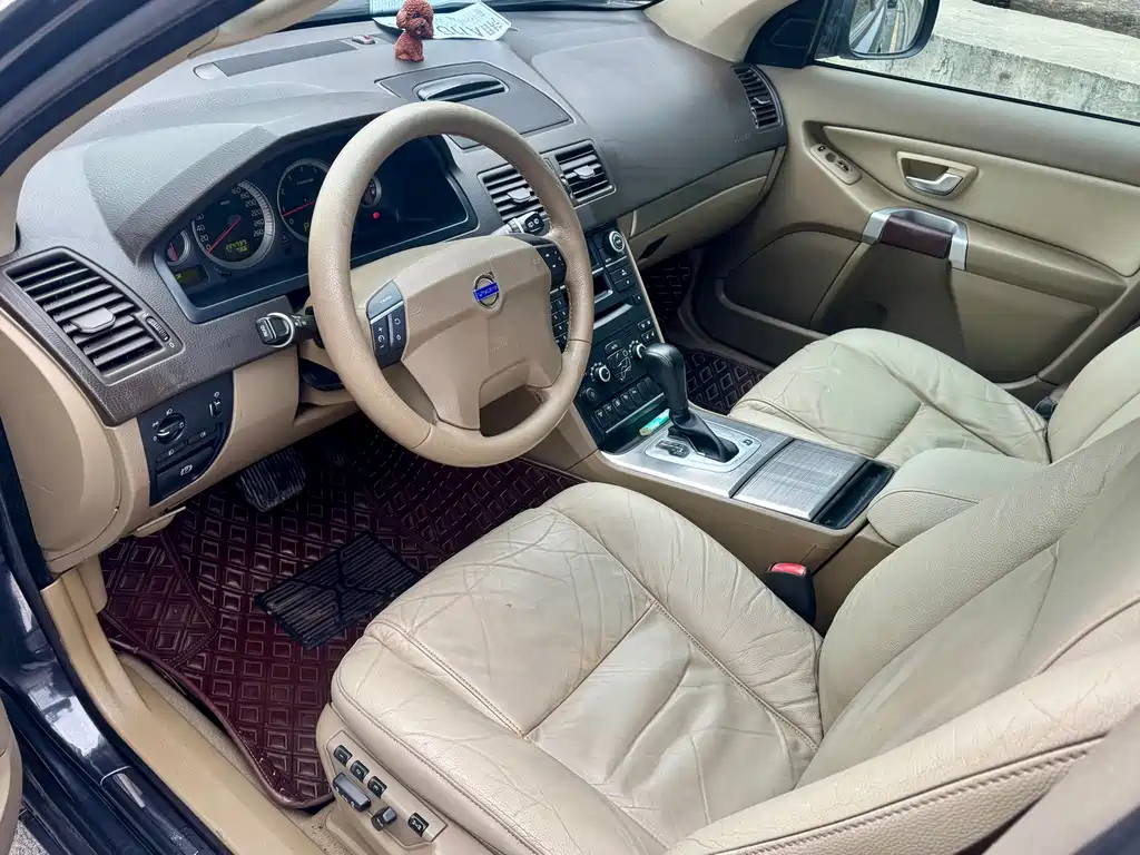 Volvo XC90 沃尔沃XC90 2011款 2.5 T AWD