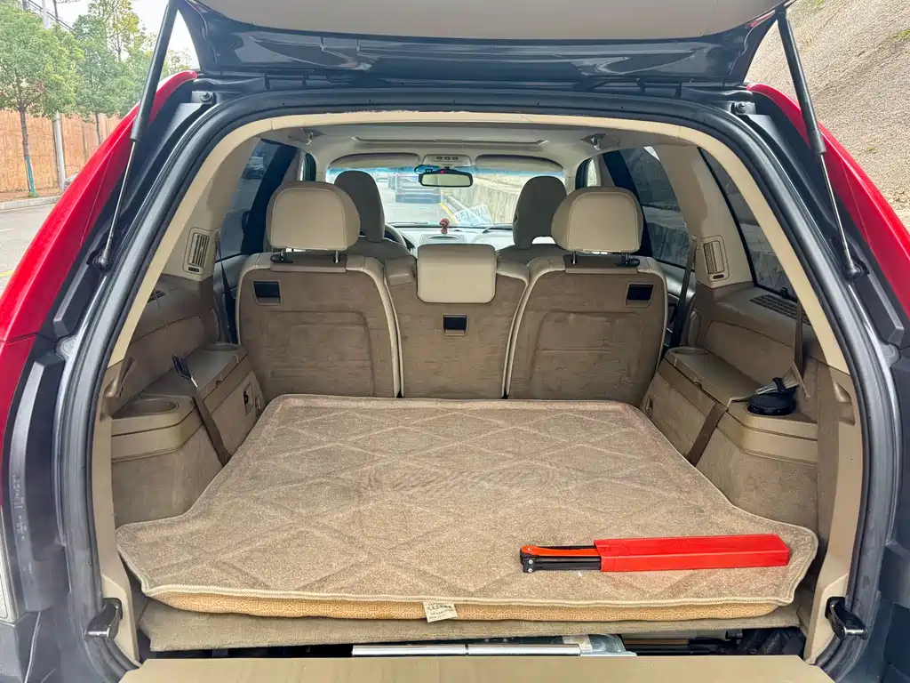 Volvo XC90 沃尔沃XC90 2011款 2.5 T AWD