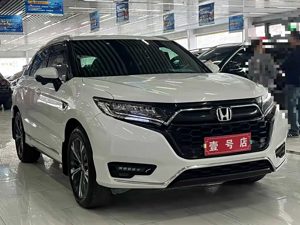 Honda UR-V 370 TURBO 4 WD Premium