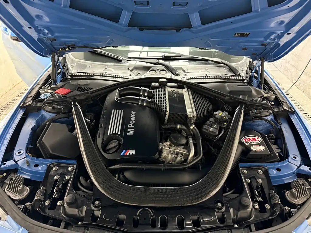 BMW M4 M4 2-door Coupe Car Fan Limited
