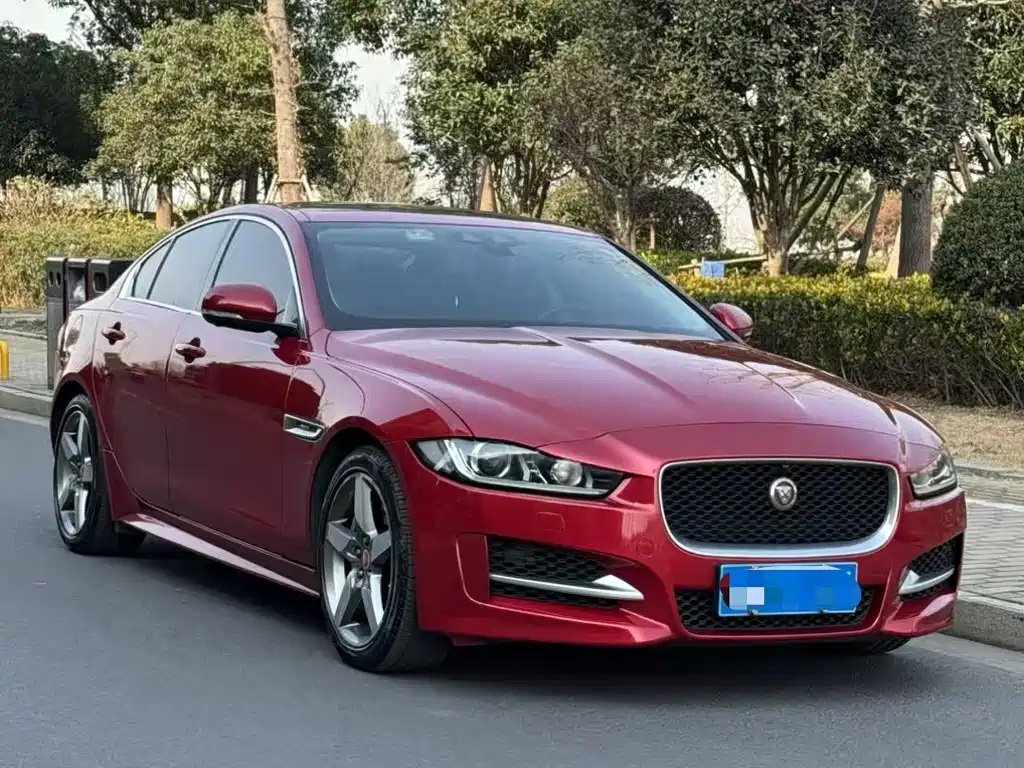 Jaguar XE 2.0 T 200 PS R-Sport