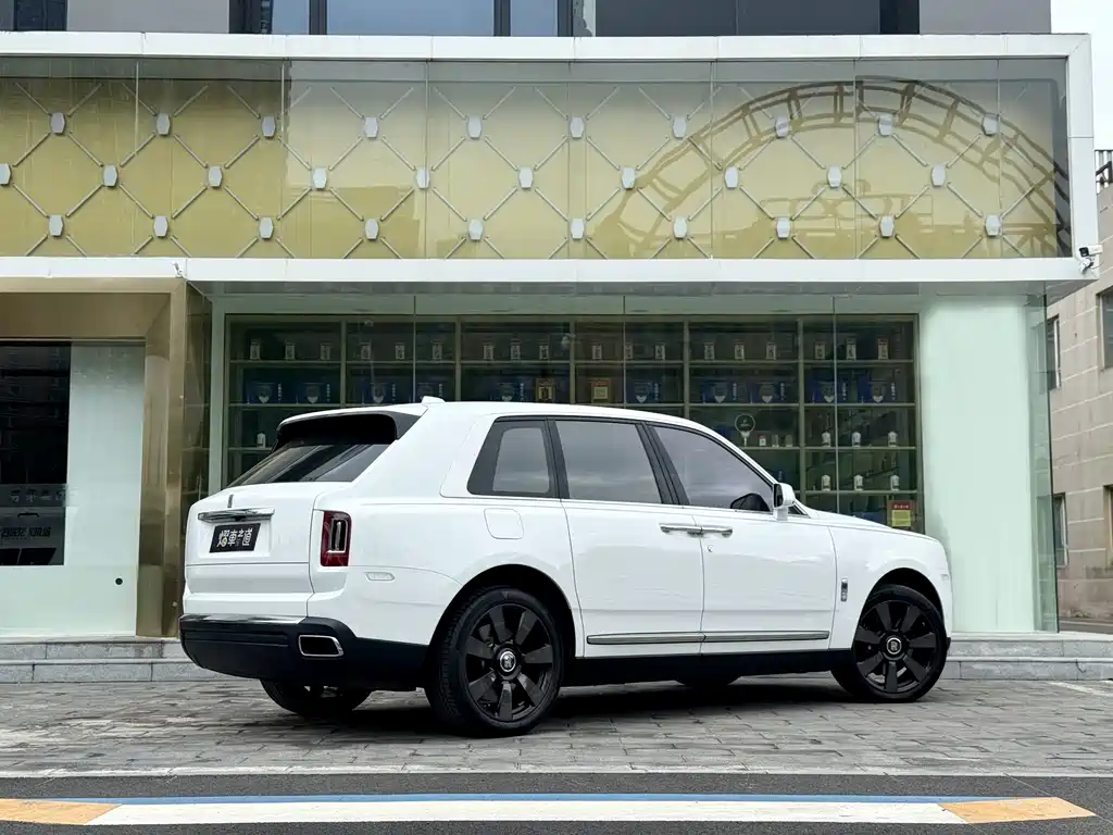 Cullinan 5-seat