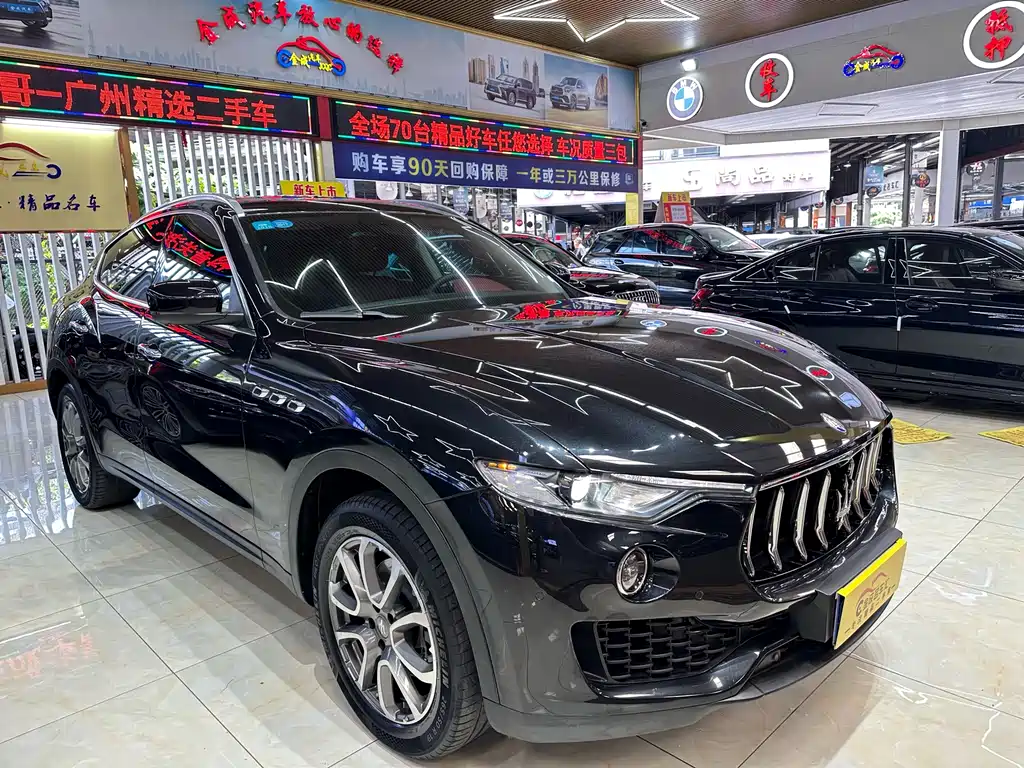 Levante 3.0 T Standard