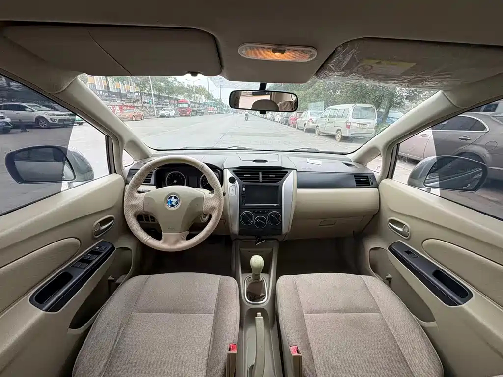Venucia D50 1.6 L Manual Fashion