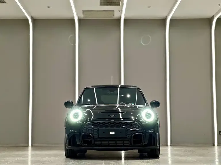 MINI Facelift 2.0 T COOPER S Racer