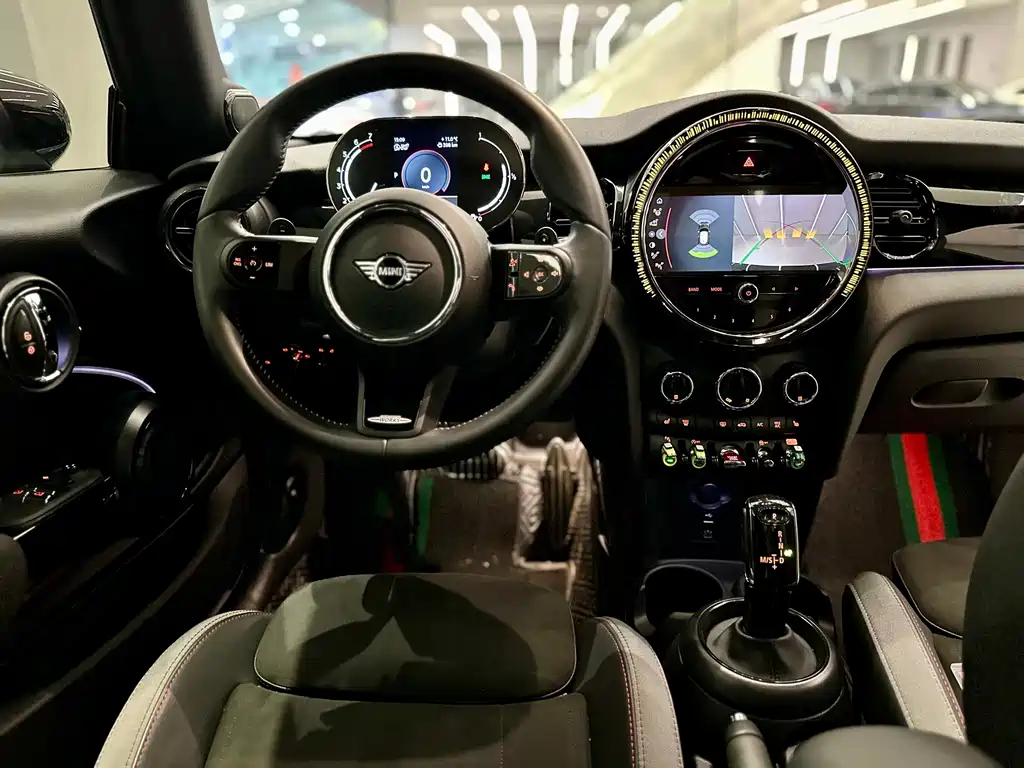 MINI Facelift 2.0 T COOPER S Racer