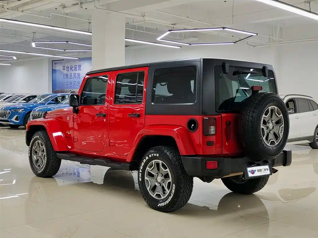 Wrangler 3.0 L Sahara 4-door Comfort Enjoyment