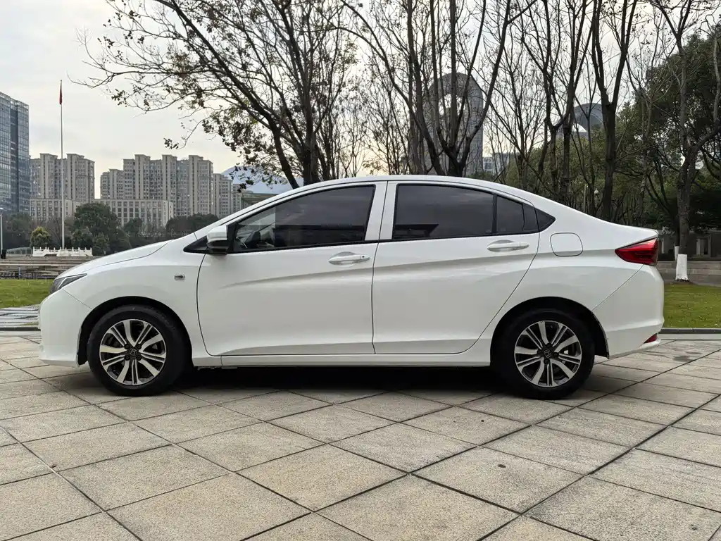 City 1.5 L CVT Comfort